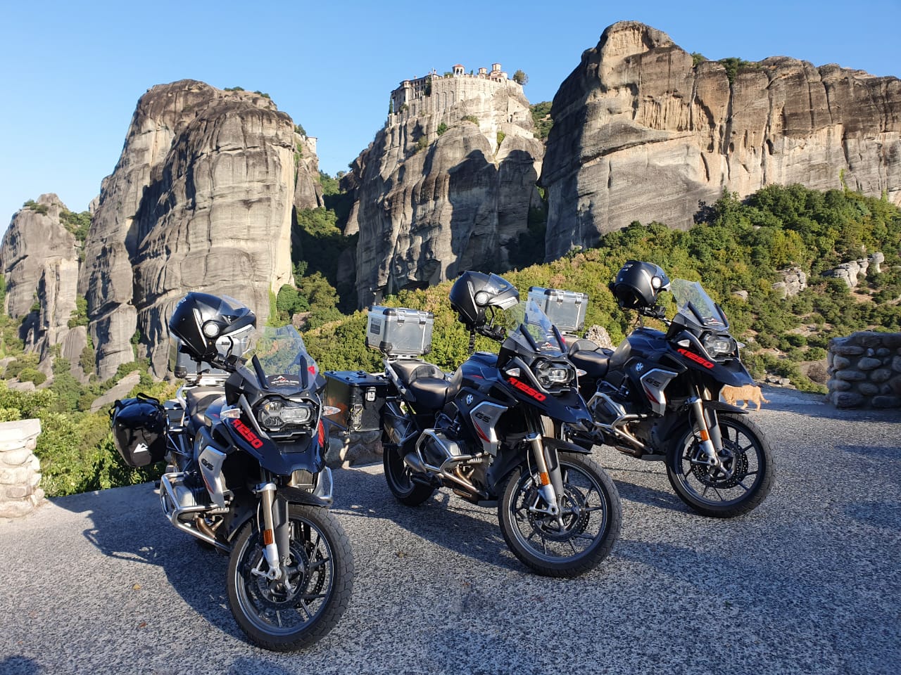 moto tours greece